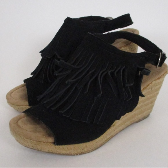 black fringe wedges